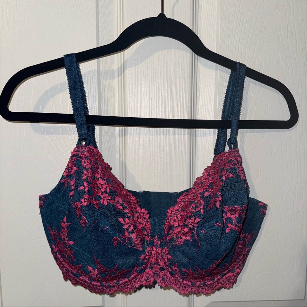 Wacoal Embrace Lace Bra Women 38DDD Blue Pink Floral Embroidered Underwire‎